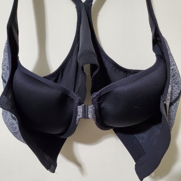 Victoria Secrect Front Close Sport Bra 32D - Picture 2 of 11